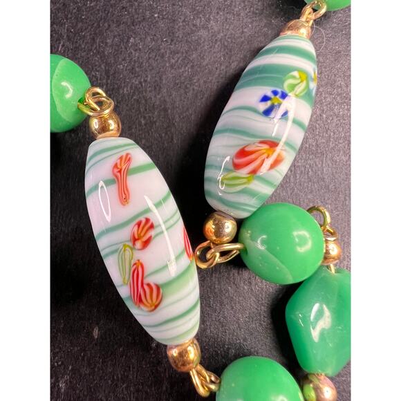 Vintage 32" Italian Murano Art Glass Green Floral Beaded Necklace - Picture 3 of 15